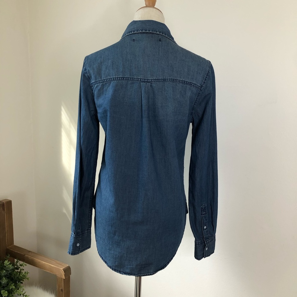 NWT Prince & Fox l Chambray Button Down Shirt S - Picture 3 of 10